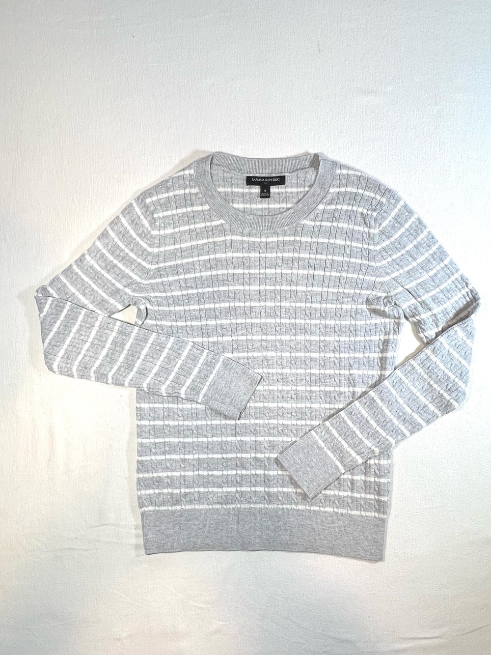 Banana Republic Light Gray and White Striped Cable Knit Crewneck Sweater